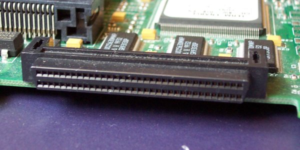 internal HD68 female connector